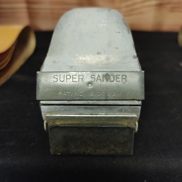 Vintage Toolcraft Co. Behr-Manning Hand Sander w/ Handy Sander Grit 150-C Rolls - Picture 5 of 6